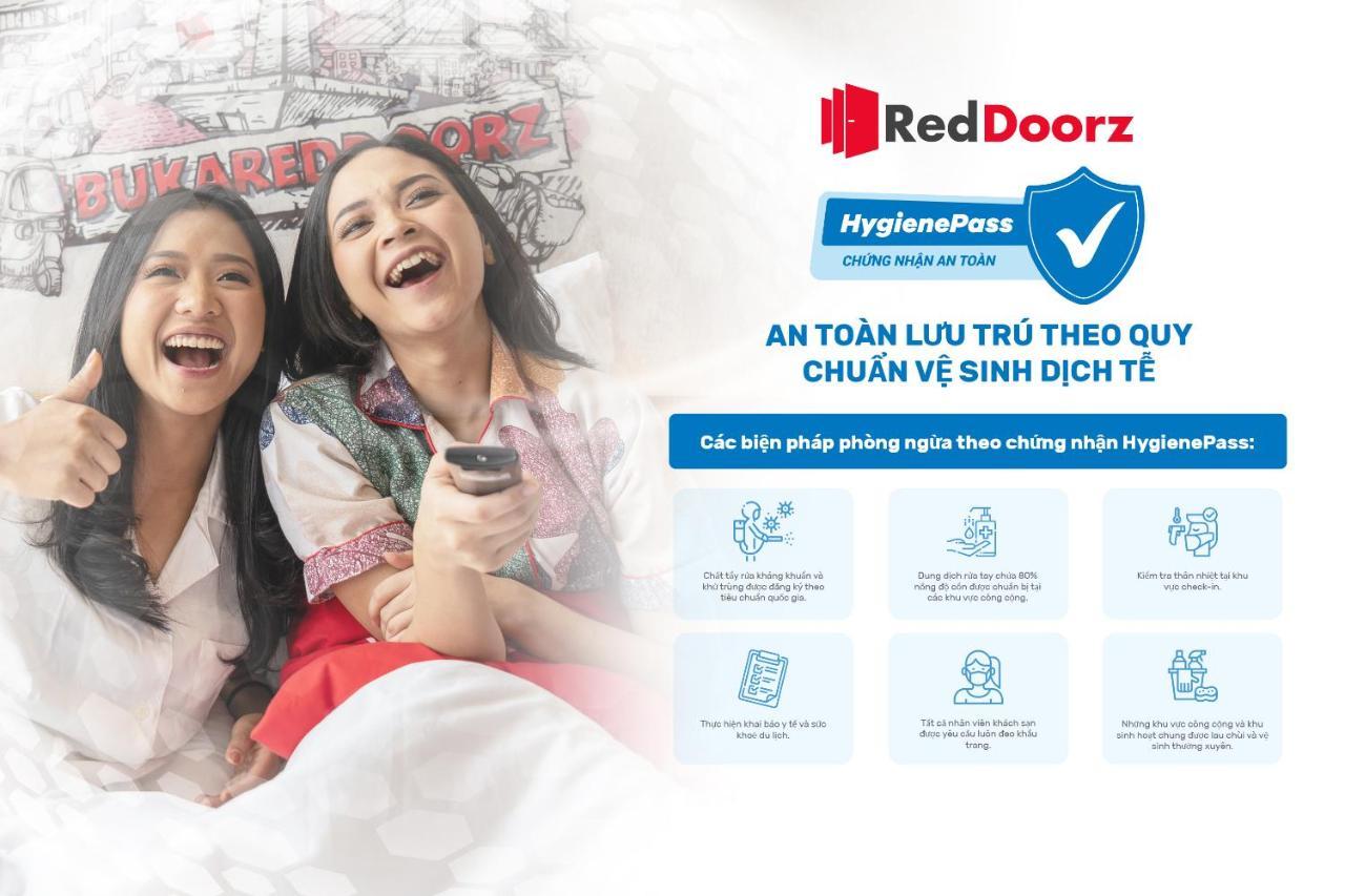 Готель Reddoorz @ Pham Ngu Lao Street 3 Хошимін Екстер'єр фото