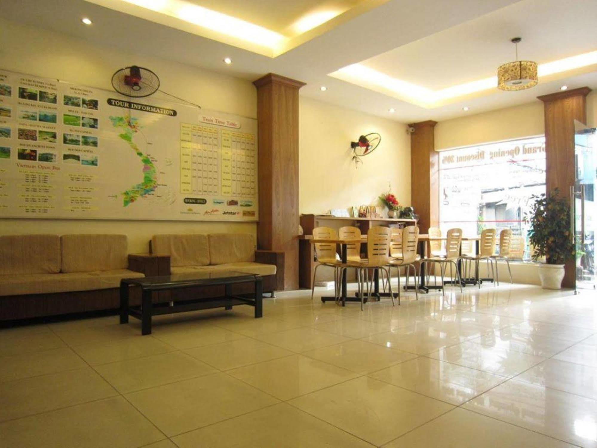 Готель Reddoorz @ Pham Ngu Lao Street 3 Хошимін Екстер'єр фото
