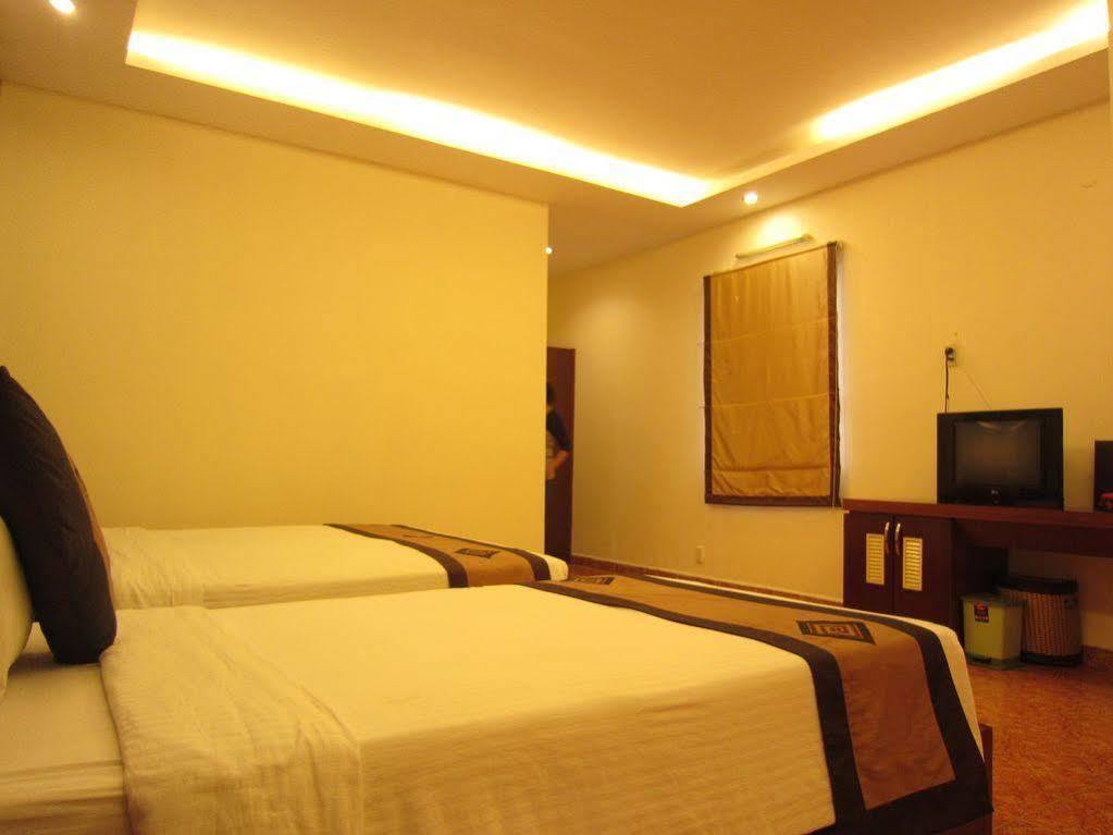 Готель Reddoorz @ Pham Ngu Lao Street 3 Хошимін Екстер'єр фото