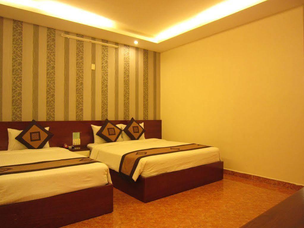 Готель Reddoorz @ Pham Ngu Lao Street 3 Хошимін Екстер'єр фото