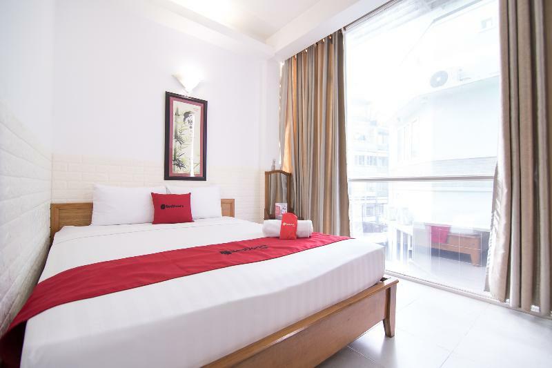 Готель Reddoorz @ Pham Ngu Lao Street 3 Хошимін Екстер'єр фото