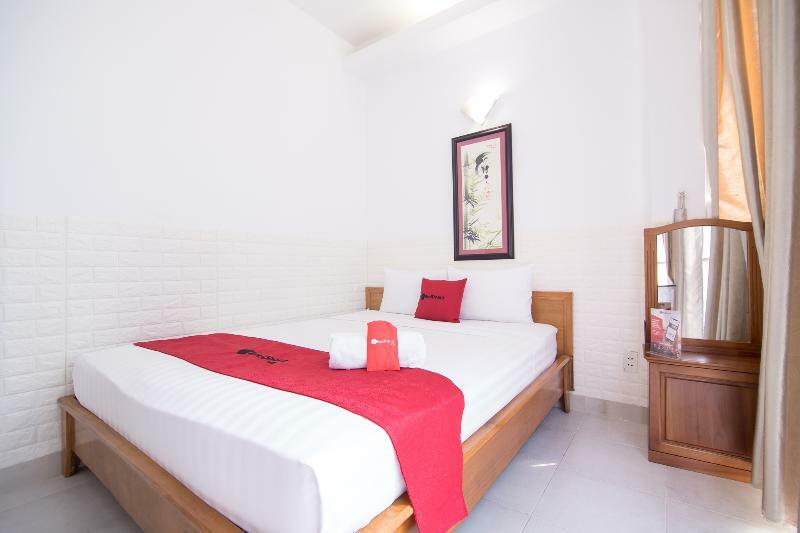 Готель Reddoorz @ Pham Ngu Lao Street 3 Хошимін Екстер'єр фото