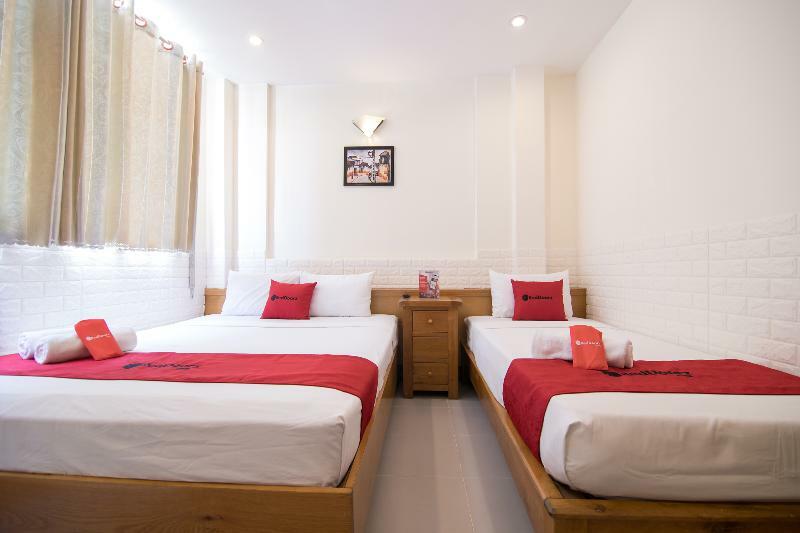 Готель Reddoorz @ Pham Ngu Lao Street 3 Хошимін Екстер'єр фото