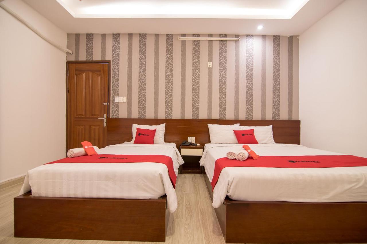 Готель Reddoorz @ Pham Ngu Lao Street 3 Хошимін Екстер'єр фото