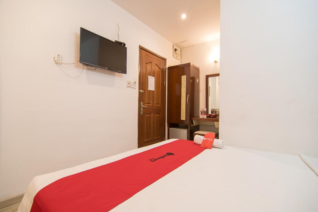 Готель Reddoorz @ Pham Ngu Lao Street 3 Хошимін Екстер'єр фото