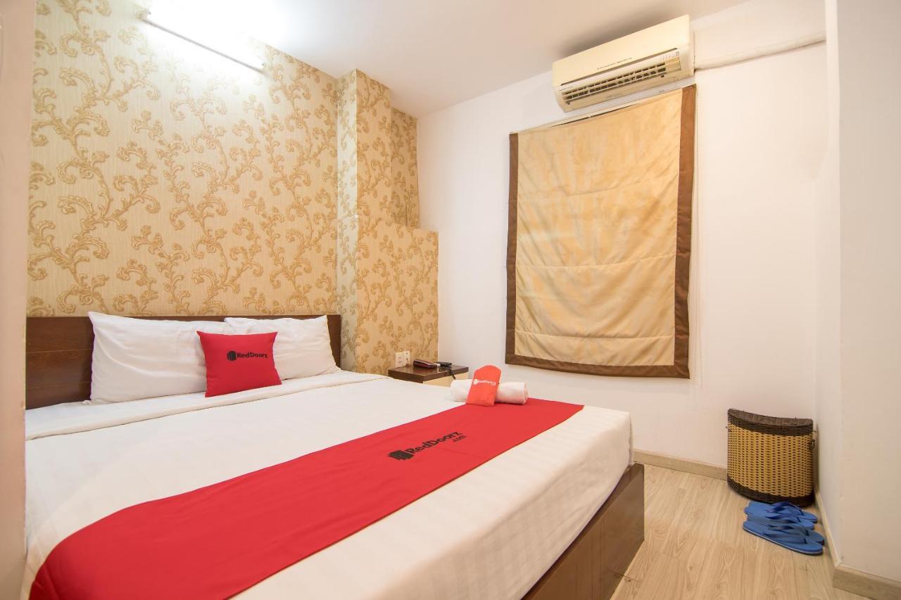 Готель Reddoorz @ Pham Ngu Lao Street 3 Хошимін Екстер'єр фото